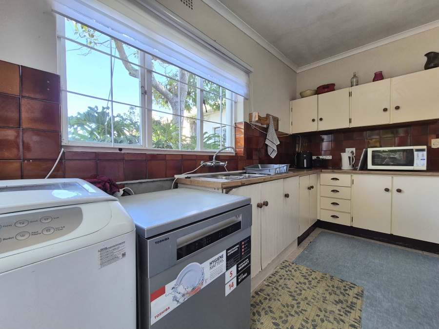 3 Bedroom Property for Sale in Wynberg Upper Western Cape